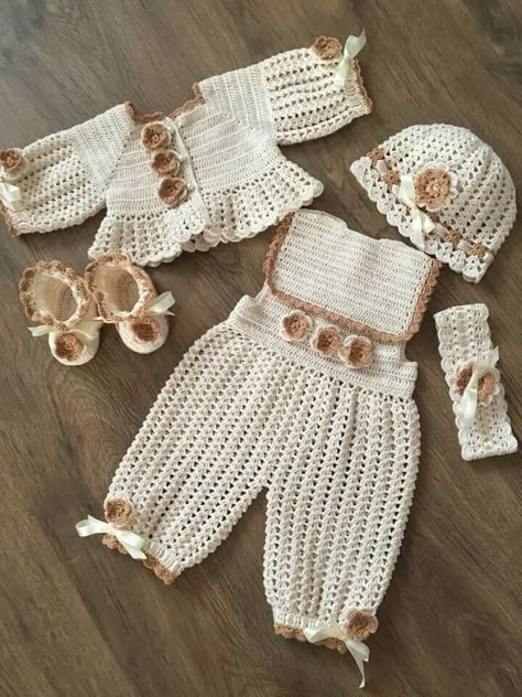 Newborn Crochet Patterns Free, Crochet Baby Costumes, Newborn Crochet Patterns, Crochet Baby Dress Pattern, Baby Frock Pattern, Crochet Baby Cardigan, Crochet Baby Girl, Haken Baby