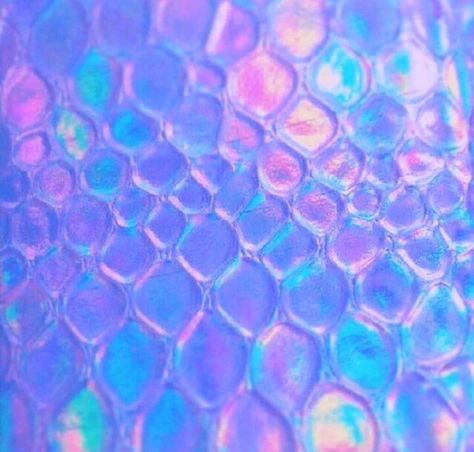 iridescent love Mermaid Aesthetic, Rainbow Aesthetic, Purple Aesthetic, Homestuck, Pastel Aesthetic, Rocks And Crystals, Drawing Reference, Color Inspiration, Aesthetic Pictures