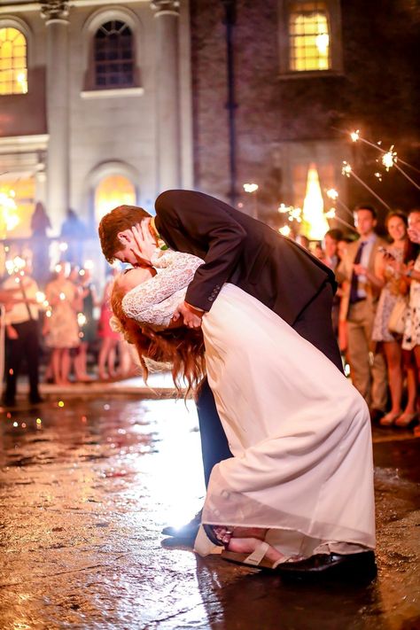 Wedding Sparkler Exit Grand Exit Wedding, Wedding Sparkler Exit, Sparkler Exit Wedding, Wedding Exit, Wedding Exits, Wedding Sparklers, Sparkler Exit, Wedding Set Up, Wedding Timeline