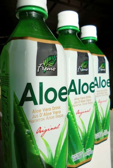 Jus d.aloe vera - Aloe vera drink - www.nutrafoods.es Aloe Drink, Aloe Vera Drink, Soju Bottle, Coconut Water, Healthy Drinks, Danganronpa, How To Stay Healthy, Health Food, Aloe Vera