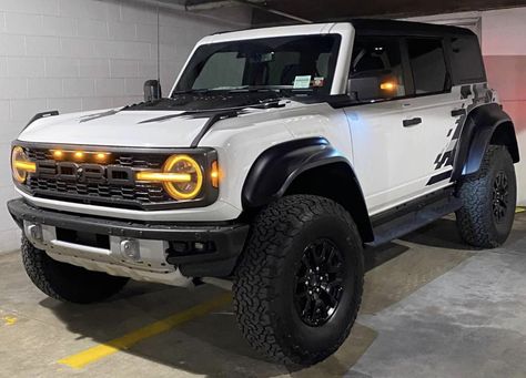 Ford Bronco Raptor Ford Bronco Raptor 2024, Ford Bronco Raptor, Bronco Raptor, Ford Suv, Ford Broncos, Ford Raptor, Life Ideas, Lifted Trucks, Car Stuff