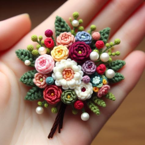 Crochet Corsage, Pins Design, Corsage Ideas, Bouquet Brooch, Crochet Brooch, Crochet Bedspread Pattern, Crochet Jewelry Patterns, Design Crochet, Crochet Bouquet