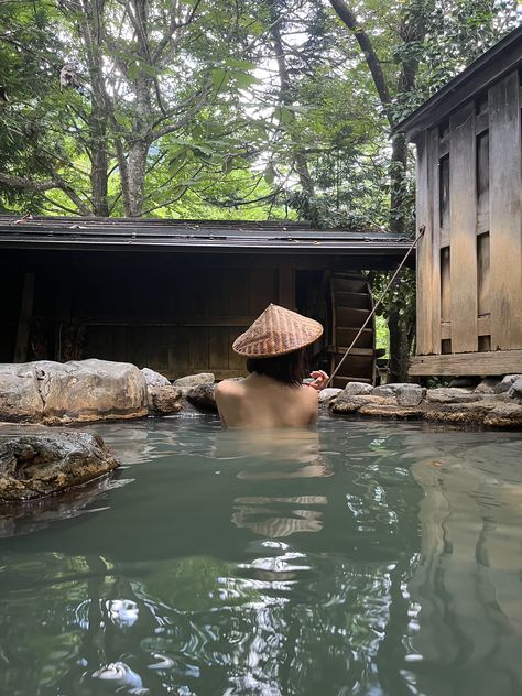 Japanese Hot Springs Aesthetic, Japan In The Spring, Japan Spring Aesthetic, Hot Springs Aesthetic, Japan Hot Springs, Japan Travel Aesthetic, Japanese Bath House, Onsen Japan, Japanese Hot Springs