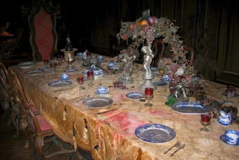 Disney DIY: Where to find authentic Haunted Mansion ballroom table setting selections Haunted Mansion Ballroom, Mansion Ballroom, Disneyland Dining, Ballroom Scene, Haunted Mansion Ride, Mansion Aesthetic, Mansion Bedroom, Haunted Mansion Halloween, Haunted Mansion Disneyland