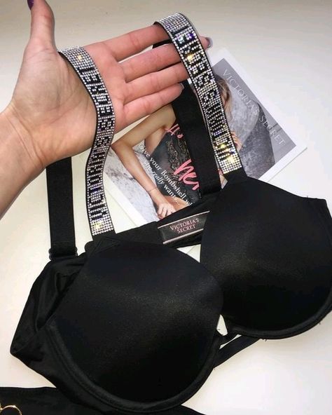 Viktoria Secret, Victoria's Secret Aesthetic, Things I Need To Buy, Victoria Secret Outfits, Expensive Jewelry Luxury, Girl Crush Fashion, Dark Feminine Aesthetic, Cute Lazy Day Outfits, Lazy Day Outfits