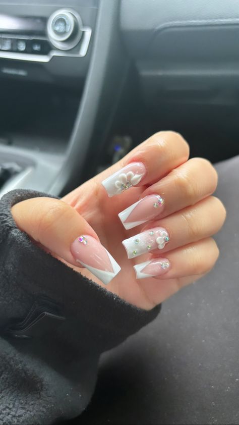 How To Do A V French Tip, V French Nail Designs, Short V French Tip Acrylic Nails, French Tip Nails V Shape, V Shape French Tip Nails, V Shape French Tip, V Shaped French Tip Nails, V Cut French Tip Nails, V French Nails