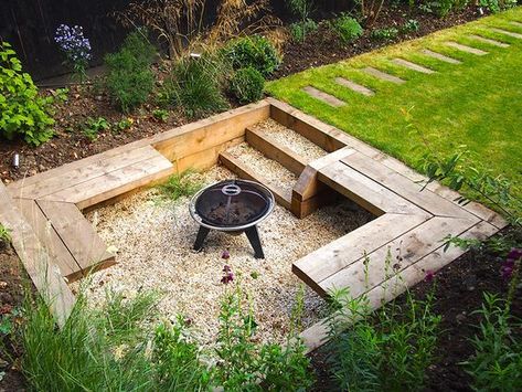 20 Outdoor Sunken Fire Pit Ideas Town Garden, Sunken Fire Pits, Have Inspiration, Outdoor Gardens Design, Backyard Fire, Backyard Garden Design, Fire Pit Backyard, Back Garden, Backyard Landscaping Designs