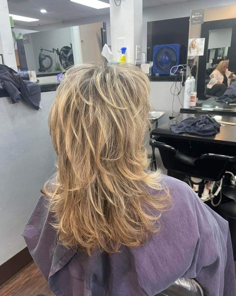 Long Hair With Crown Layers, Crown Volume Haircut, Layered Crown Hairstyles, Layers With Volume, Shaggy Layer, Long Hair With Bangs And Layers, Long Layered Hair With Side Bangs, Crown Layers, Long Shag Hairstyles