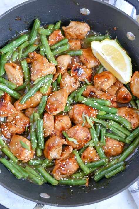 Bean Dinner Ideas, Bean Dinner, Chicken And Green Beans, Light Summer Meals, Honey Lemon Chicken, Chicken Green Beans, Healthy Summer Recipes, Green Bean Recipes, Honey Lemon