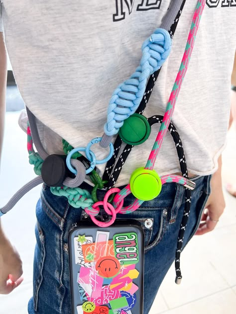 Wear your phone your way with our latest range of Crossbody and Wrist Straps. comes with clear plastic phone holder. Paracord Phone Holder, Rope Phone Strap, Wrist Bag, Phone Lanyard, Diy Bag Strap, Diy Lanyard, Dog Accesories, Fashion Stand, Diy Bags Purses