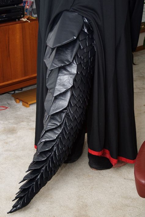 Dragon Costume Women, Diy Dragon Costume, Loki Cosplay, Dragon Tail, Dragon Costume, Idee Cosplay, Dragon Wings, Cosplay Diy, 20 Pounds