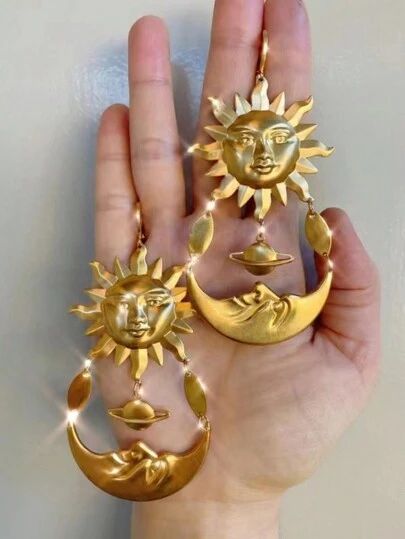 Sun Earring, Deep Winter Colors, Moon Gold, Celestial Earrings, Boho Chic Earrings, Hot Miami Styles, Gold Sun, Chic Earrings, Love Culture