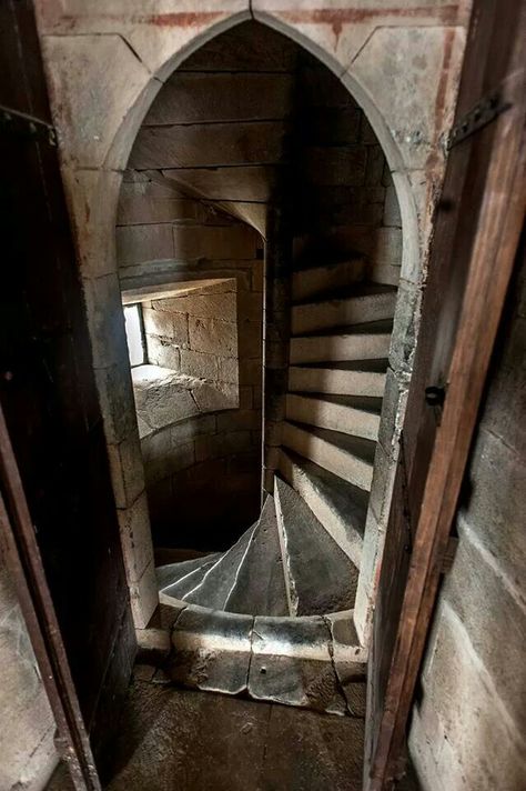 Climbing the Beja castle main tower - Alentejo, #Portugal Secret Passages, Castles Interior, Hidden Rooms, Spiral Stairs, Stair Steps, Secret Rooms, Stairway To Heaven, Spiral Staircase, Old Stone