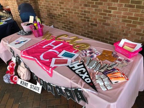 Tabling Ideas, Campus Events, Her Campus, Gift Wrapping