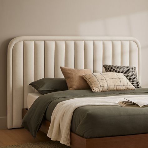 Article Headboard, Cream Headboard Bedroom, Cream Headboard Bedroom Ideas, Modern Pastel Bedroom, Beige Headboard Bedroom, Tufted Headboard Bedroom, Beige Headboard, Bed Headboard Design, Modern Headboard