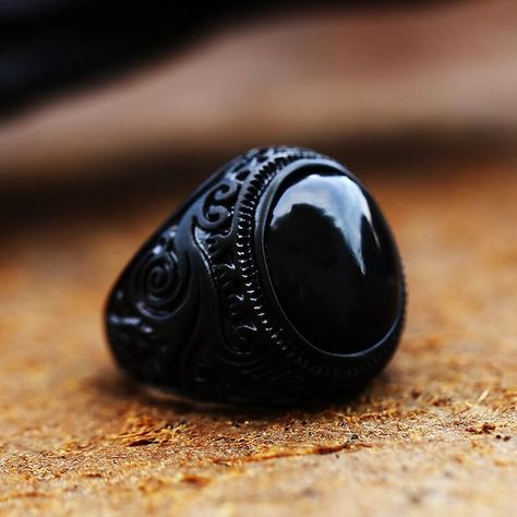 Black Oval Stone Celtic Pagan Stainless Steel Statement Ring Men's Women's Black Biker Signet Sovereign Ring - Etsy UK Stone Rings For Men, Compass Bracelet, Shark Earrings, Black Stone Ring, Bracelet Viking, Mens Rings Fashion, Carved Ring, Biker Jewelry, Gothic Vintage