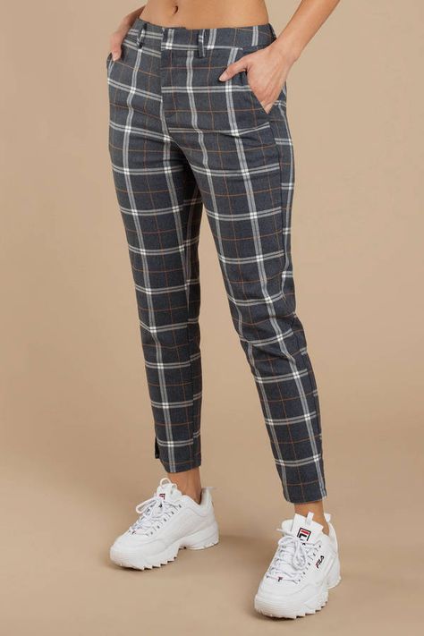 Style Plaid Pants, Lesbian Style, Blue Plaid Pants, Butch Fashion, Epic Clothes, Smart Outfits, Androgynous Outfits, Mid Rise Pants, Check Trousers