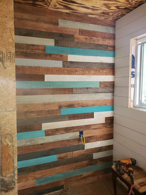 Accent Wall With Pallets, Stained Pallet Wood Wall, Multicolor Wood Wall, Dark Teal Wood Accent Wall, Multi Color Wood Wall, Rustic Wall Paint, Turquoise Accent Wall, Pallet Wall Ideas, Pallet Accent Wall