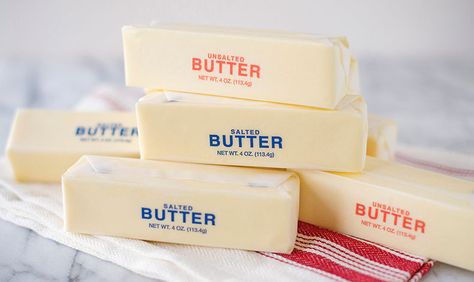 Refrigerated or room temperature? Learn how to properly store butter to keep it fresh. Potluck Potatoes, Lobster Linguine, Spinach Orzo, Bake Banana, Linguine Recipes, Butter Brands, Layer Bars, Potatoes Recipes, Baking Hacks