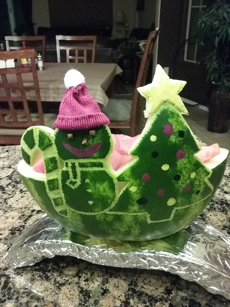 Christmas Watermelon Carving, Christmas Watermelon, Pineapple Christmas Tree Fruit Display, Flamingo Watermelon Carving, Watermelon Boat, Watermelon Bowls Carved Easy, Peacock Watermelon Carving, Christmas Fruit Salad, Fruit Buffet