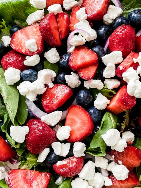 A light, refreshing, and colorful salad loaded with seasonal strawberries, blueberries, red onion, and goat cheese. Mix up a tangy lemon vinaigrette to dress it perfectly. #salad #summersalad #berrysalad #easyrecipes #saladrecipe Strawberry Blueberry Salad, Colorful Salad, Blueberry Salad, Berry Salad, Red Onion Salad, Strawberries Blueberries, Blue Berry, Lemon Vinaigrette, Strawberry Blueberry