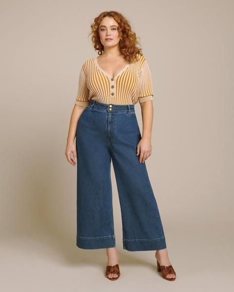 Forget leggings, shop these comfortable jean brands that will make you never want to take your jeans off (trust us). Plus Size 70s Fashion, 70s Plus Size, Jean Brands, 70s Inspired Fashion, 70s Outfits, Plus Size Vintage, Moda Vintage, Curvy Girl Outfits, Menswear Inspired