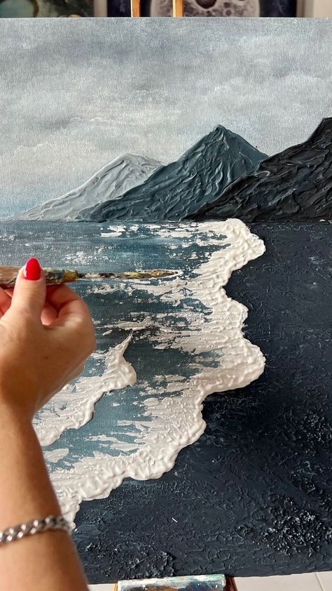 Textured Art Portrait, Mountains Texture Art, Sea Texture Painting, Sea Texture Art, Textured Art Beach, Textured Mountain Painting, Texture Painting Ideas On Canvas, Painting With Texture On Canvas, Textured Landscape Painting