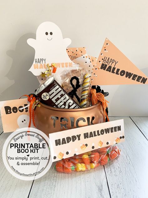 You've Been Booed Printable Halloween Kit, Halloween Boo, Happy Halloween, Halloween Printable, INSTANT DOWNLOAD Looking to "Boo" your friends, family & neighbors?  Spread a little Halloween love with our printable Boo kit.  Simply print and cut, and pair with some treats to leave at your neighbors door!  You receive PRINTABLE: 4x6 You've Been Booed Sign 5x7 We've Been Booed Sign Ghosts 4x6 poem cards small pennant flags 3x3 Boo Tags Bag Toppers (fit Ziplock sized bags) This listing is for (5) non- personalized pdf files of our Boo Kit.  Print out as many as you need!! Simply print on regular printer paper and cut.   Please note, this is for a DIGITAL FILES ONLY...NO physical items will be shipped to you. This is an INSTANT DOWNLOAD. Upon approval of payment (usually within minutes), a lin You've Been Booed Printable, Youve Been Bood, Booed Printable, Been Booed, You've Been Booed, Boo Boo Bags, Boo Sign, Youve Been, Halloween Kit