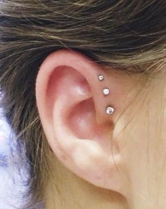 Ušný Piercing, Unique Ear Piercings, Garden Workshop, Helix Piercings, Forward Helix Piercing, Septum Piercings, Forward Helix, Dermal Piercing, Cute Piercings