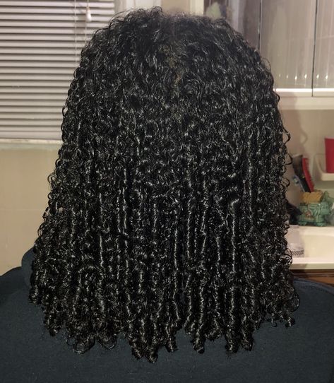 Finger coils on 3c/4a/4b hair (wet) Finger Coils 4b Natural Hair, Baddie Curly Hairstyles Short, Baddie Curly Hairstyles, Curly Hairstyles Short, Curly Afro Hair, Finger Curls, 4c Hair Care, Finger Coils, Straightening Natural Hair