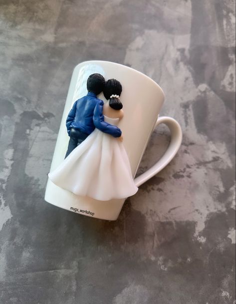 Mug Wedding Gift, Couple Mugs Ideas, Fimo Art, Polymer Clay Gifts, Custom Ceramic, Happy Wedding Day, Beautiful Abstract Art, Polymer Clay Figures, Clay Diy Projects