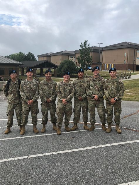 Boot camp July 2019 Michael Xavier, Thank You For Service, Army Cadets, Navy Life, Army Soldiers, Hot Army Men, Tactical Gear Loadout, Army Pics, Doctor Picture