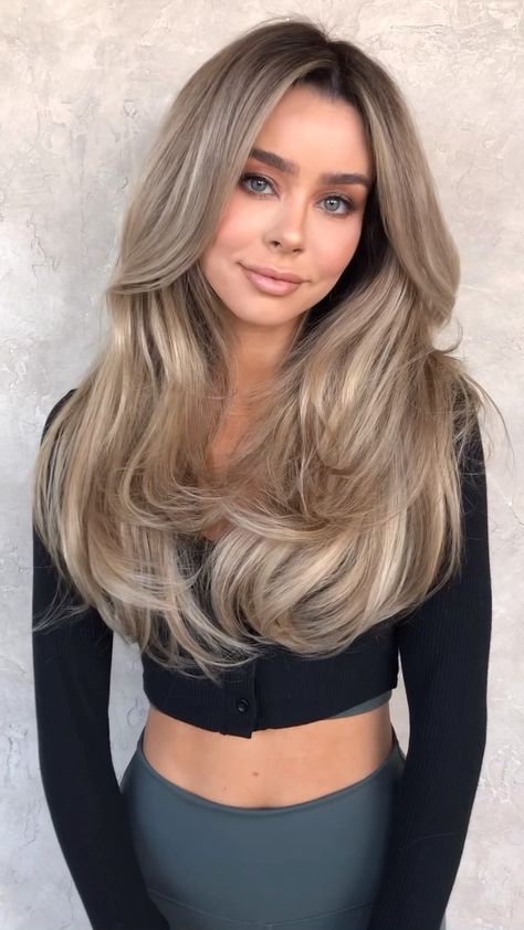 Almond Butter Blonde Hair, Vanilla Almond Butter Hair, Vanilla Blonde Hair Balayage, Vanilla Almond Blonde, Almond Blonde Hair, Vanilla Almond Blonde Hair, Blonde Hair Medium Length, Almond Blonde, Sand Blonde Hair