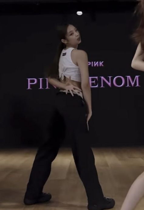 #BLACKPINK ‘Pink Venom’ DANCE PRACTICE VIDEO 🎬YouTube: https://t.co/YO7Mgsuy2B 📺NOW: https://t.co/x9lEeTVFwp #블랙핑크 #PinkVenom #DANCE_PRACTICE_VIDEO #안무영상 #YG #lisa #jennie #jisoo #rosé #blackpinkrosé #blackpinkjennie #blackpinkjisoo #blackpinklisa #blackpink #bornpink #blackpinkbornpink #lisabornpink #jisoobornpink #rosébornpink #jenniebornpink #pinkvenom #blackpinkpinkvenom #lisapinkvenom #rosérpinkvenom #jisoopinkvenom #jenniepinkvenom #blackpinkteaser #pinkvenomteaser #roséteaser #li Pink Venom Dance Practice, Pink Venom Dance, Blackpink Pink Venom, Blackpink Pink, Pink Venom, Jennie Jisoo, Dance Practice, Blackpink Rose, Video Youtube