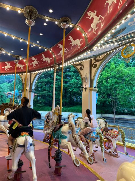 cute everland korea aesthetic inspo pics Everland Korea Aesthetic, Everland Korea, Korea Aesthetic, Korean Friends, Park Ideas, Pics Inspo, Inspo Pics, Amusement Park, Places To Go