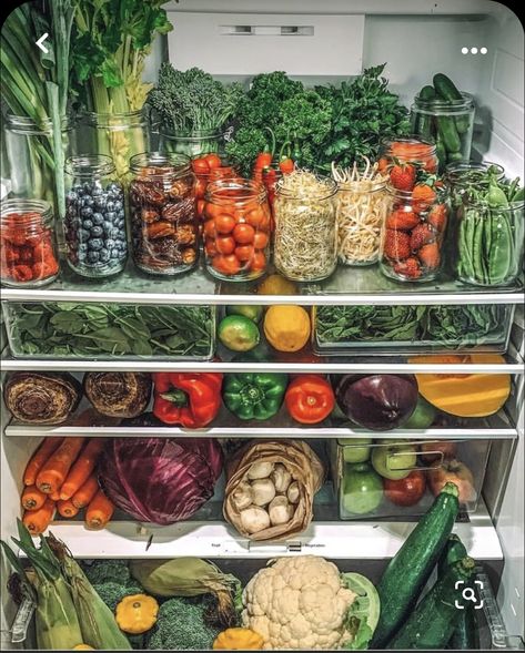 Vegan Fridge, Fridge Goals, Healthy Fridge, Healthy Groceries, Makanan Diet, Fridge Organization, Vision Board 2023, 2023 Vision Board, Fruit And Veg