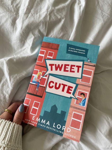 Tweet Cute Emma Lord, Tweet Cute, Young Adult Books Romance, Cute Tweets, Grilled Cheese Recipe, Reading Romance Novels, Reading Slump, Unread Books, Recommended Books To Read