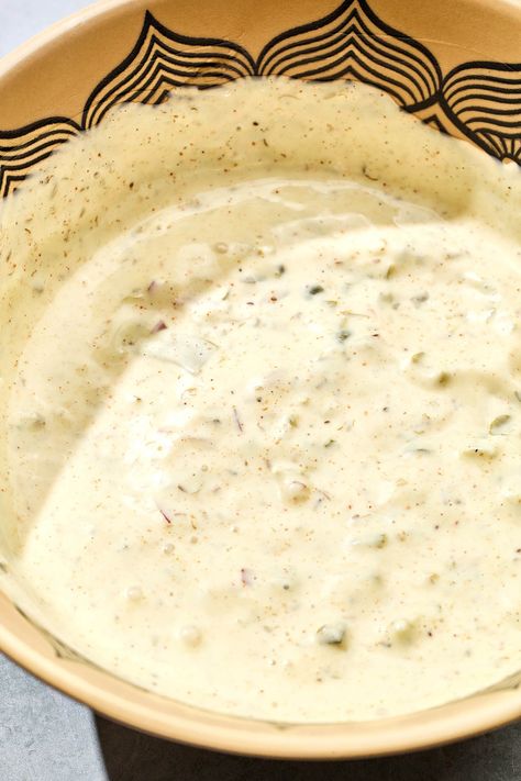 Make homemade tartar sauce with this easy recipe using everyday ingredients. Perfect for seafood and more! Smoked Salmon Platter, Tartar Sauce Recipe, Lobster Cake, Salmon Platter, Chowder Recipes Seafood, Bacon Wrapped Shrimp, Homemade Tartar Sauce, Seafood Chowder, Fondue Recipes