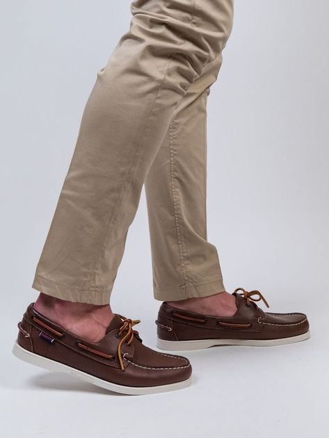 Boat Shoes Outfit Mens, Boat Shoes Outfit, Shoes Outfit, Dress Codes, Sperrys, Boat Shoes, Portland, Summer Outfits, Men Casual