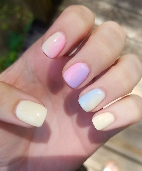 Gradient Dip Nails, Pale Rainbow Nails, Center Gradient Nails, Pink And Purple Gradient Nails, Pastel Rainbow Gradient Nails, Ombre Gel Nails, Sns Nails, Rainbow Nails, Ombre Nails