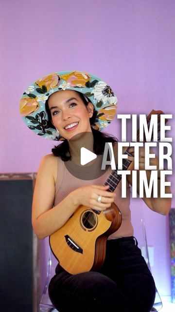 Arte Do Ukulele, 80s Songs, Ukulele Tutorial, Textured Art, Ukelele, Ukulele, Unique Pieces, Songs, How To Wear