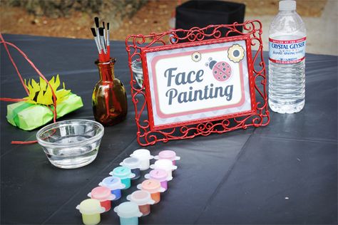 Face Painting Station Party Ideas, Face Painting Station, Leavers Party, Face Paint Party, Party At The Park, Party Stations, Christmas Face Painting, Painting Station, 9 Birthday