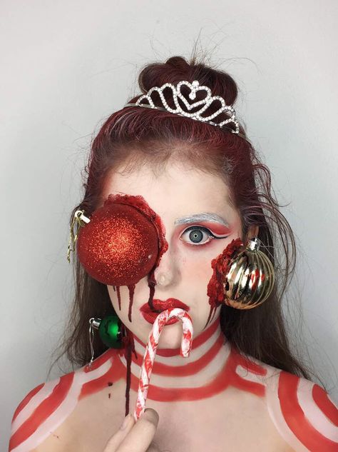 Christmas fairy makeup by @ellbellemua Special Effects Makeup Ideas Gore, Christmas Gore Makeup, Christmas Sfx Makeup Ideas, Horror Christmas Makeup, Sfx Christmas Makeup, Creepy Christmas Makeup, Christmas Horror Makeup, Scary Christmas Makeup, Christmas Sfx Makeup