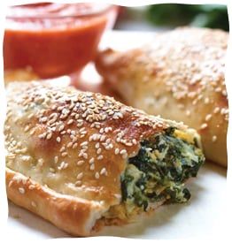 Spinach and Cheddar Calzone - Dairy - Kosher Recipe Dairy Dinner Ideas, Spinach Calzone Recipe, Shavuot Recipes, How To Make Spinach, Calzone Recipe, Kosher Cooking, Num Num, Kosher Recipes, Jewish Recipes