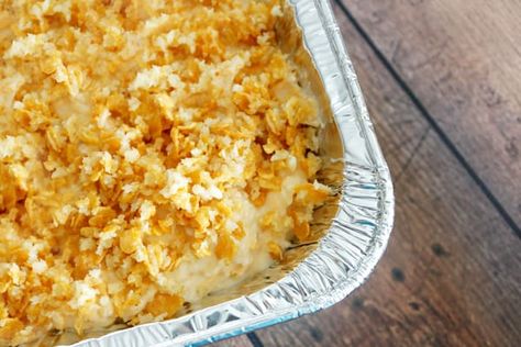 Easy Cheesy Potatoes, Freezer Meal Party, Cheesy Potatoes With Hashbrowns, Best Freezer Meals, Cheesy Potatoes Recipe, Potatoes Baked, Freezer Dinners, Cheesy Potato Casserole, Freezable Meals