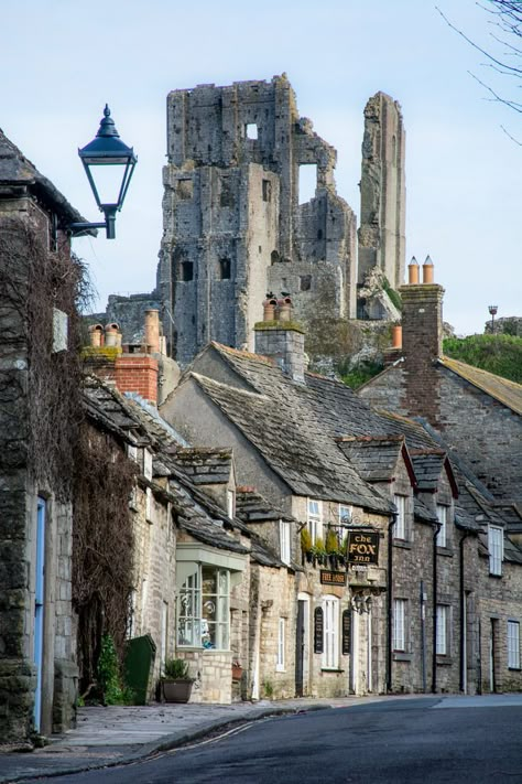 Sweet Picture, British Castles, Corfe Castle, Dorset England, Jurassic Coast, Beautiful Castles, Old Stone, Bournemouth, England Travel