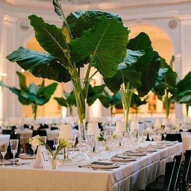 Elephant ear arrangements Havana Nights Party, Art Deco Party, White Linens, Havana Nights, Nyc Art, Long Table, Deco Floral, Gold Party, Art Deco Wedding