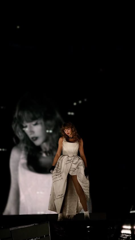 Taylor Swift Rare Pictures, Taylor Swift Fotos, Estilo Taylor Swift, Taylor Swift Cute, Taylor Swift Posters, Swift Photo, Rare Pictures, Taylor Swift Wallpaper, Long Live Taylor Swift