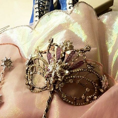 Maria Bjornson Appreciation on Instagram: “West End Star Princess Mask #phantomoftheopera #masquerade #christinedaae #starprincess #mask #costumedetails” Star Mask Masquerade, Maria Bjornson, Princess Mask, Star Mask, Star Princess, Star Costume, Christine Daae, Masked Ball, Mask Masquerade