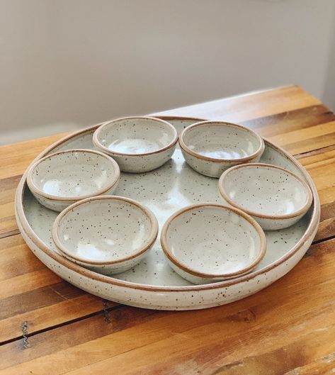 Diy Seder Plate, Ceramic Seder Plate, Jewish Ceramics, Passover Plates, Passover Plate, Passover Dinner, Modern Judaica, Jewish Home, Home Contemporary